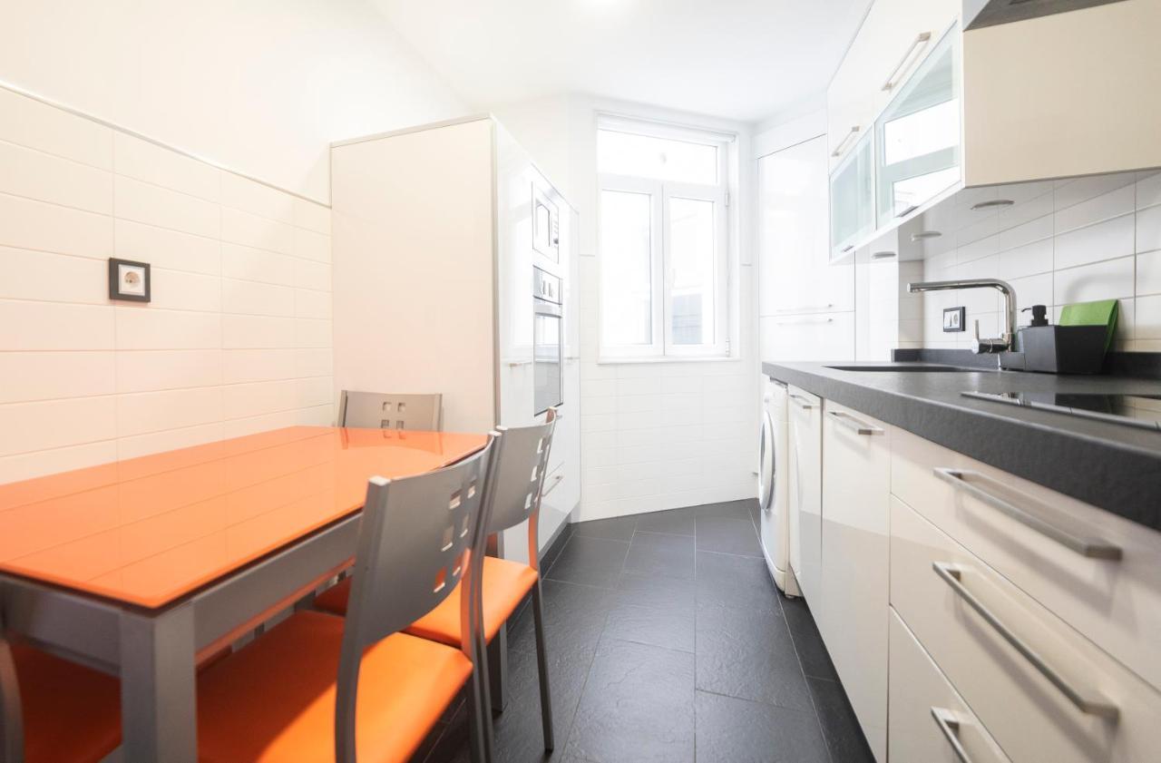 Apartamento Victoria Apartment Ferrol Exterior photo